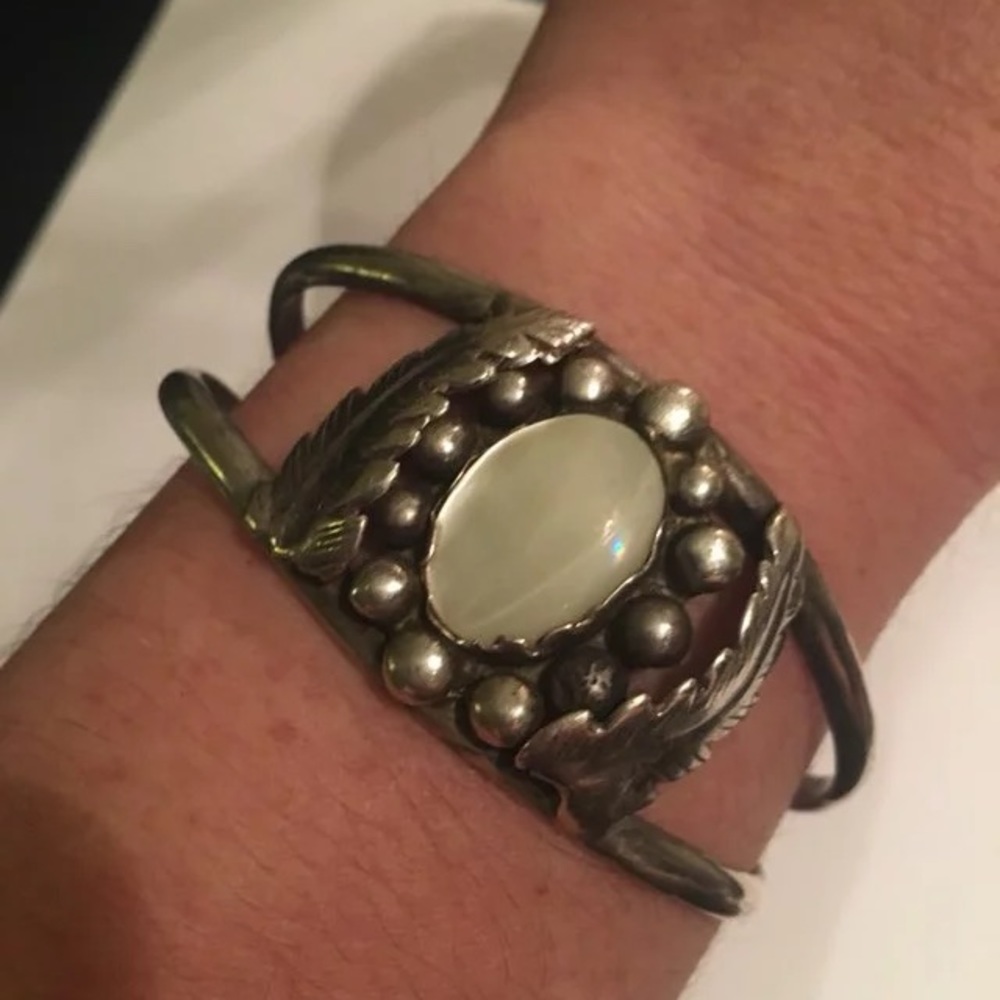 Vintage MOP 925 Cuff Bracelet Sz 6.5